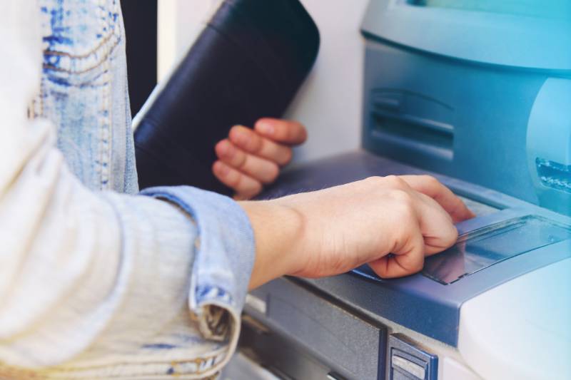 Bank bermasalah sebagai penyebab saldo ShopeePay tidak masuk (canva.com)