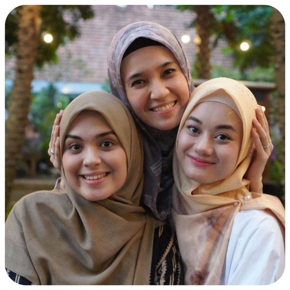 Dhini Aminarti, Vebby Palwinta, dan Dinda Hauw (instagram.com/dhiniaminarti)