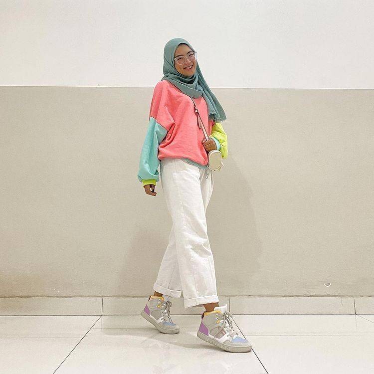 OOTD Colorful ala Fani Rahm (instagram.com/fanirahm)