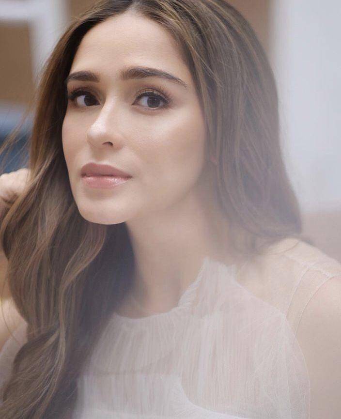 Yasmin (instagram.com/ichliebezhee)