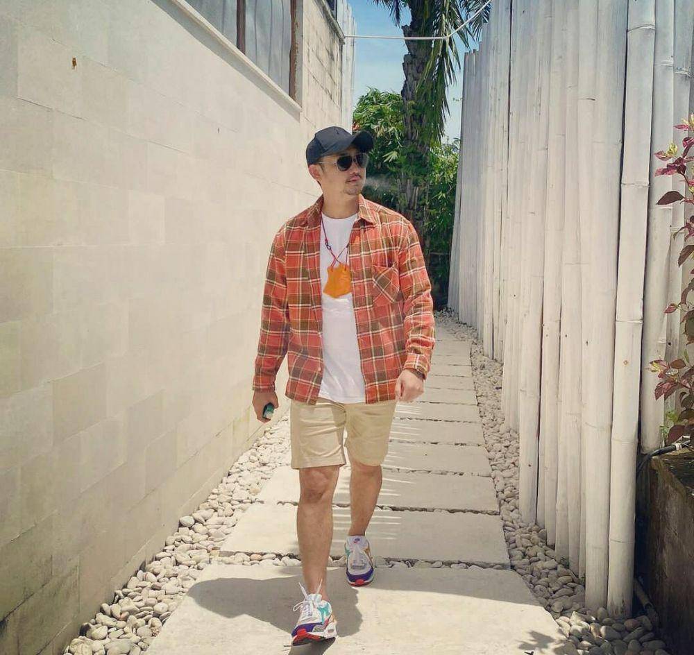 Angga Wijaya (instagram.com/anggawijaya88)
