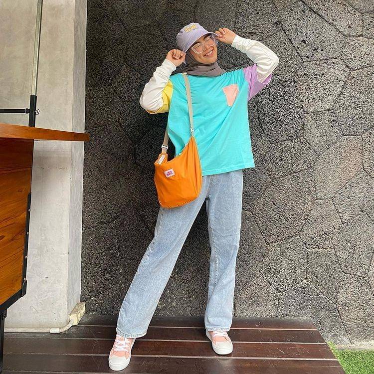 OOTD Colorful ala Fani Rahm (instagram.com/fanirahm)