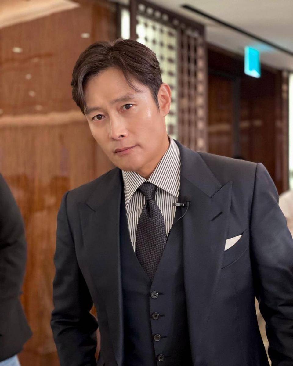 Lee Byung Hun (instagram.com/bhent_official)
