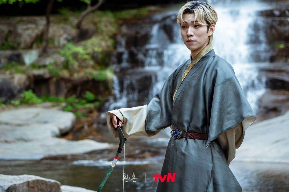 Yoo In Soo di Alchemy of Souls (instagram.com/tvn_drama)
