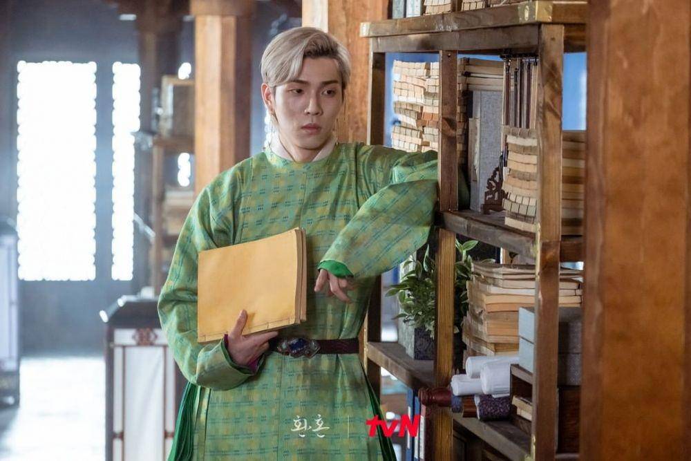 Yoo In Soo di Alchemy of Souls (instagram.com/tvn_drama)
