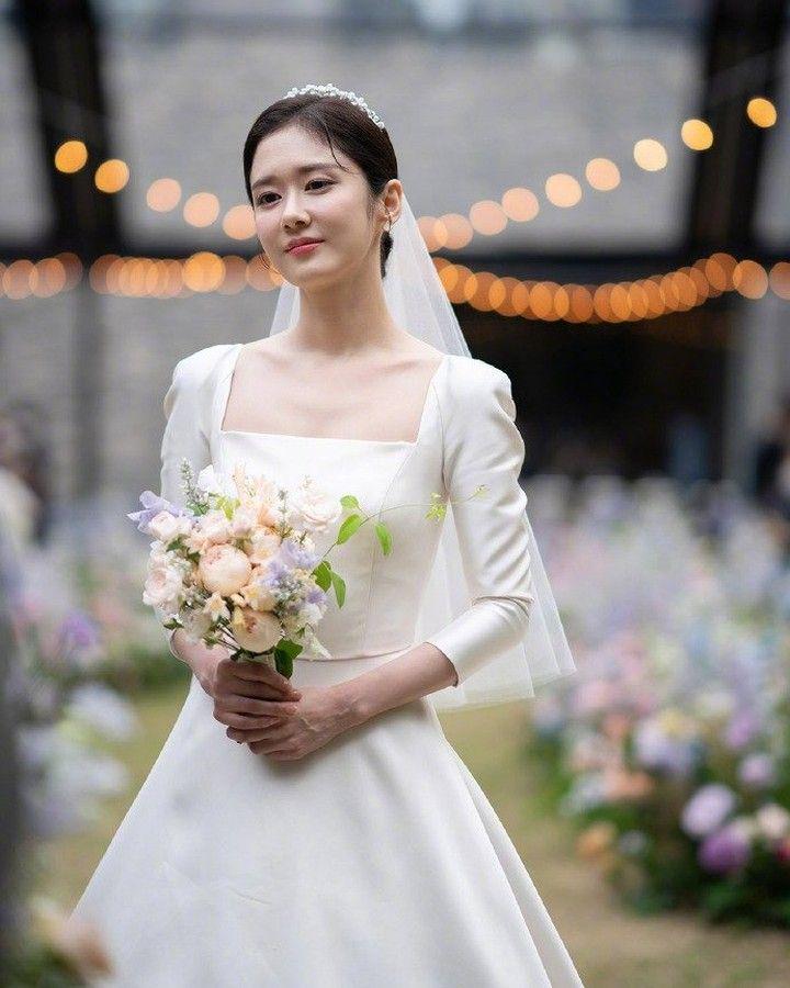 potret pernikahan Jang Na Ra (instagram.com/jessicamagazinehk)
