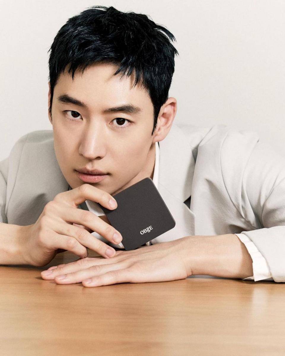Lee Je Hoon (instagram.com/leejehoon_official)