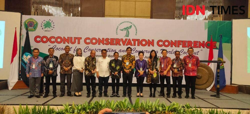 Politani Samarinda bekerja sama dengan Koalisi Kabupaten Penghasil Kelapa (Kopek) untuk kejayaan produksi kelapa di Indonesia. (IDN Times/Hilmansyah)