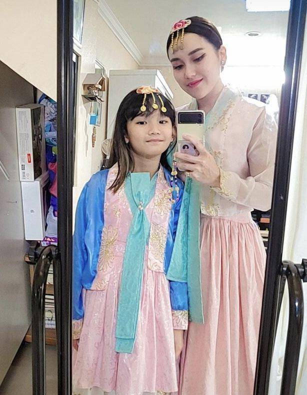 Bilqis (Instagram.com/ayutingting92)