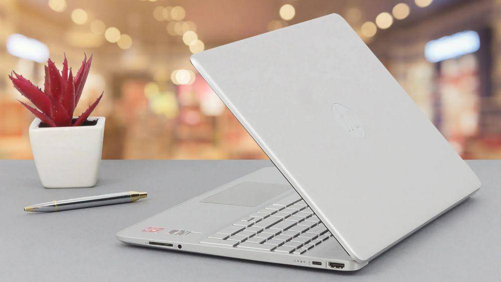 potret HP 15S (laptop.lk)