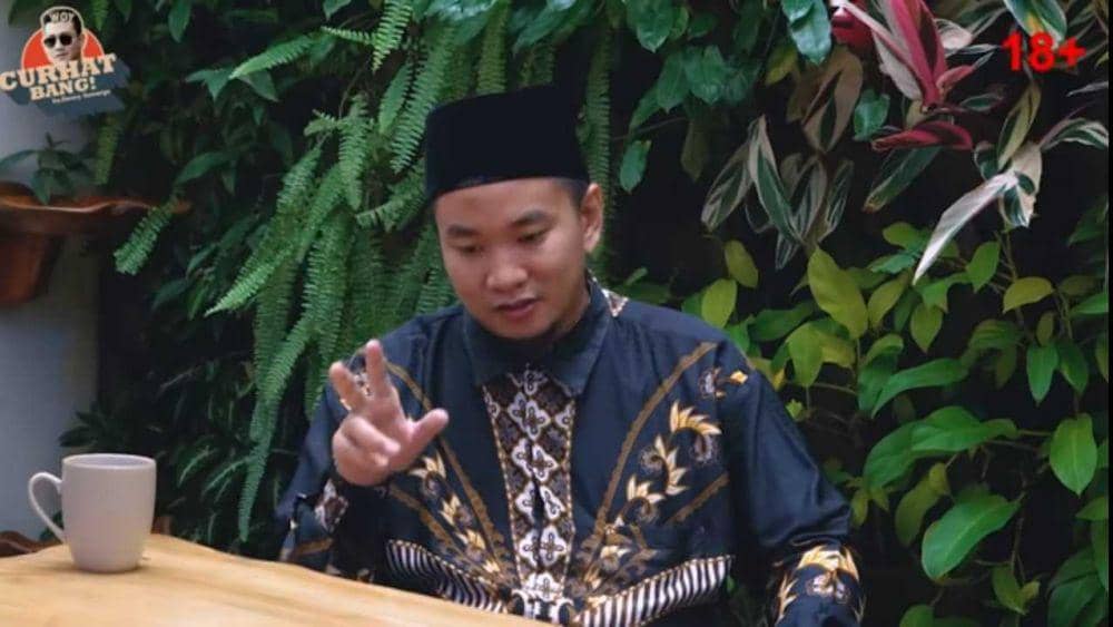 Potret Podcast Denny Sumargo (youtube.com/CURHAT BANG Denny