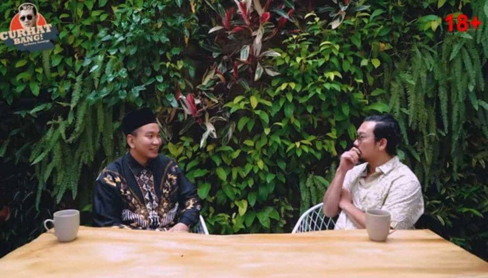 Potret Podcast Denny Sumargo (youtube.com/CURHAT BANG Denny