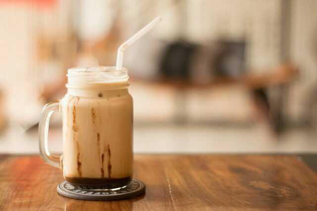 ilustrasi frozen coffee (pexels.com/Archie Binamir)