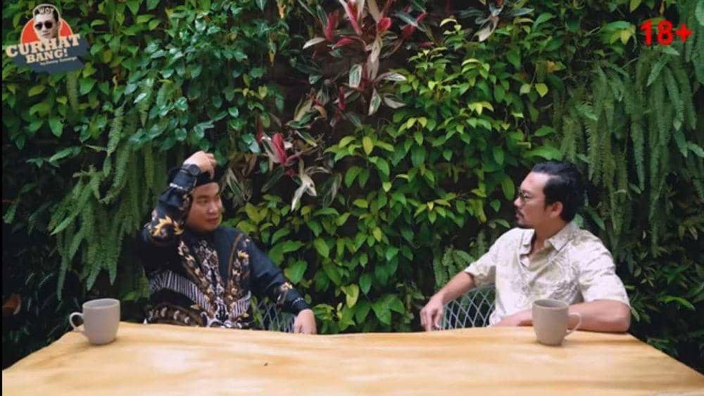 Potret Podcast Denny Sumargo (youtube.com/CURHAT BANG Denny
