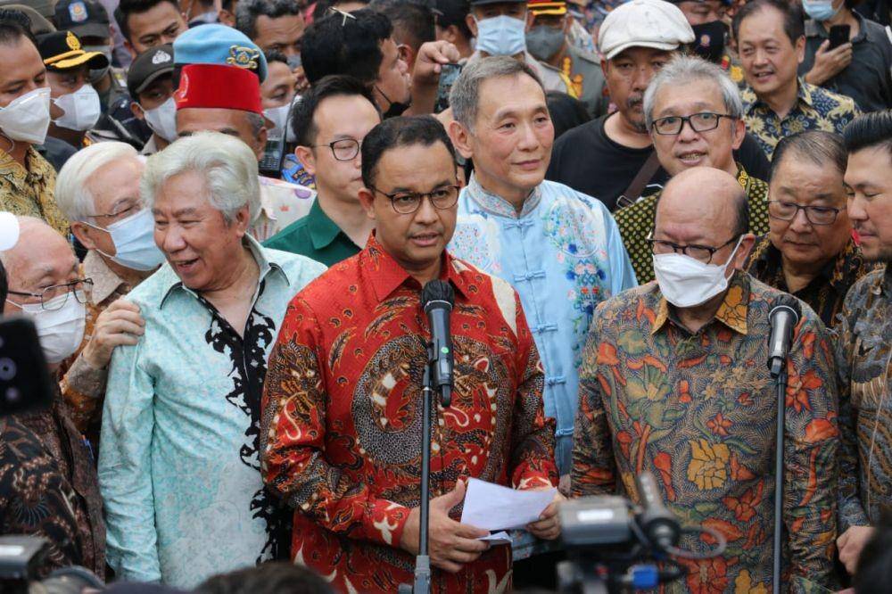 Gubernur DKI Jakarta Anies Baswedan resmikan Gapura Chinatown di Glodok, Jakarta Barat, Kamis (30/6/2022). (dok. Humas Pemprov DKI Jakarta)