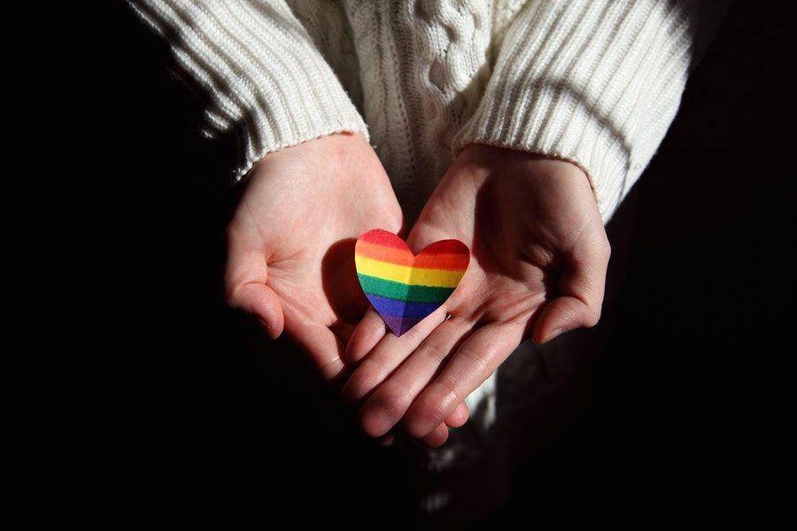 ilustrasi rainbow (pexels.com/sharon mccutcheon)