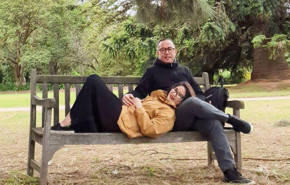 Novita Angie bersama suami tercinta (instagram.com/novitaangie)