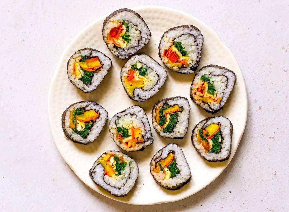 kimbap (instagram.com/ squibsters)