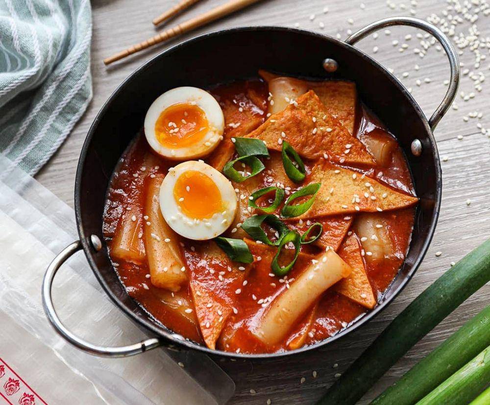 tteokbokki (instagram.com/angsarapblog)