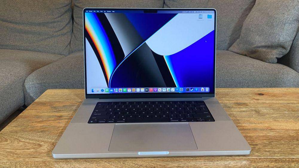 potret Apple MacBook Pro (16-inch, M1 Max) (tomshardware.com)
