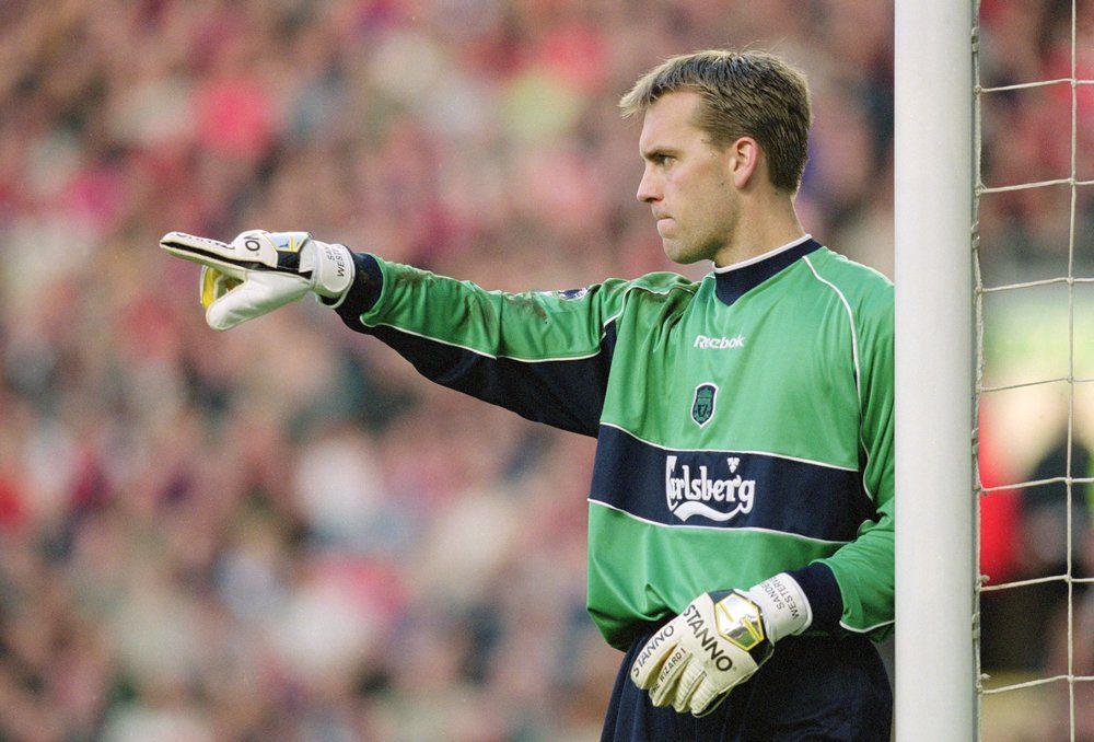 Sander Westerveld berseragam Liverpool. (twitter.com/LFC)