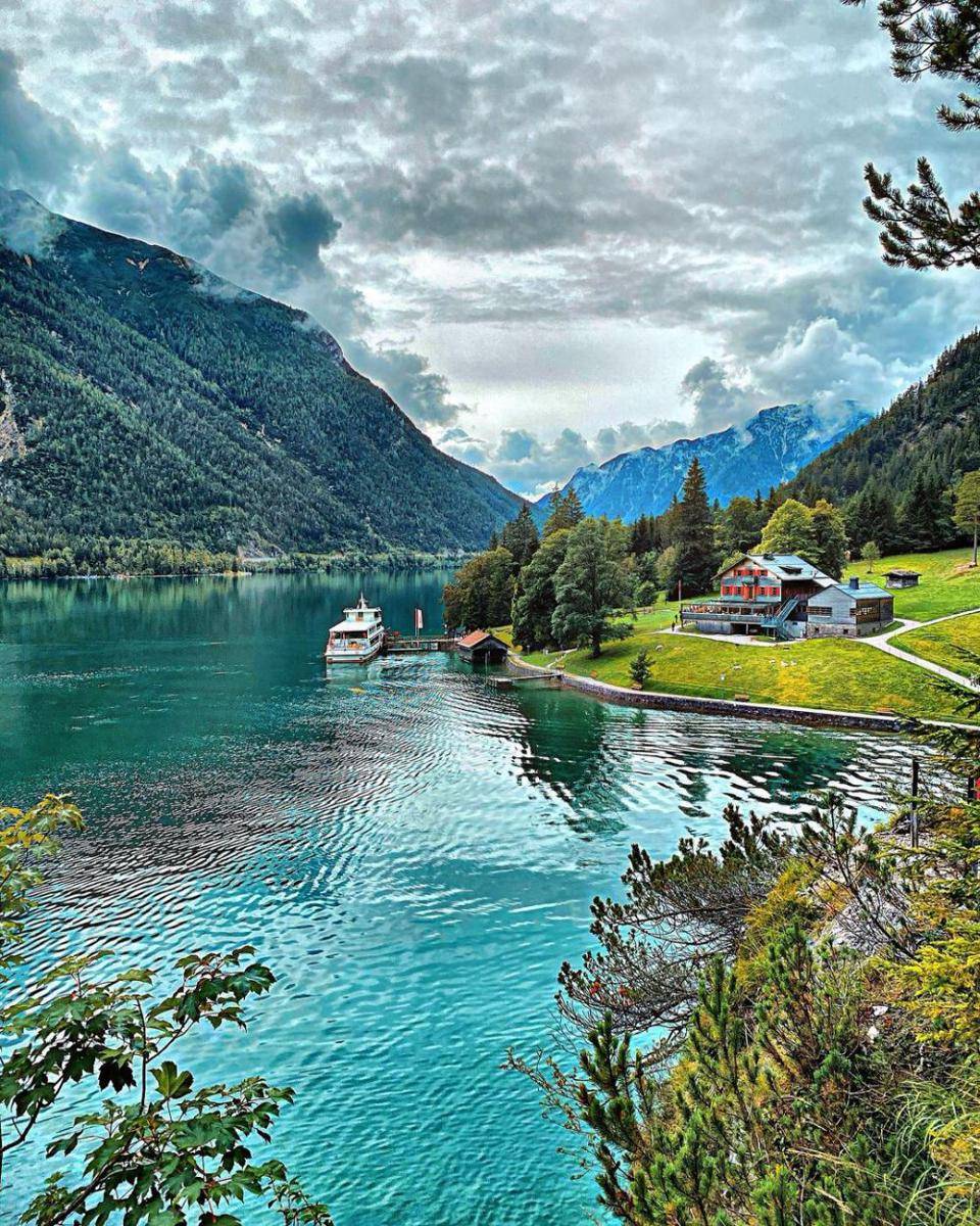 Achensee Lake (instagram.com/traveltime_love)