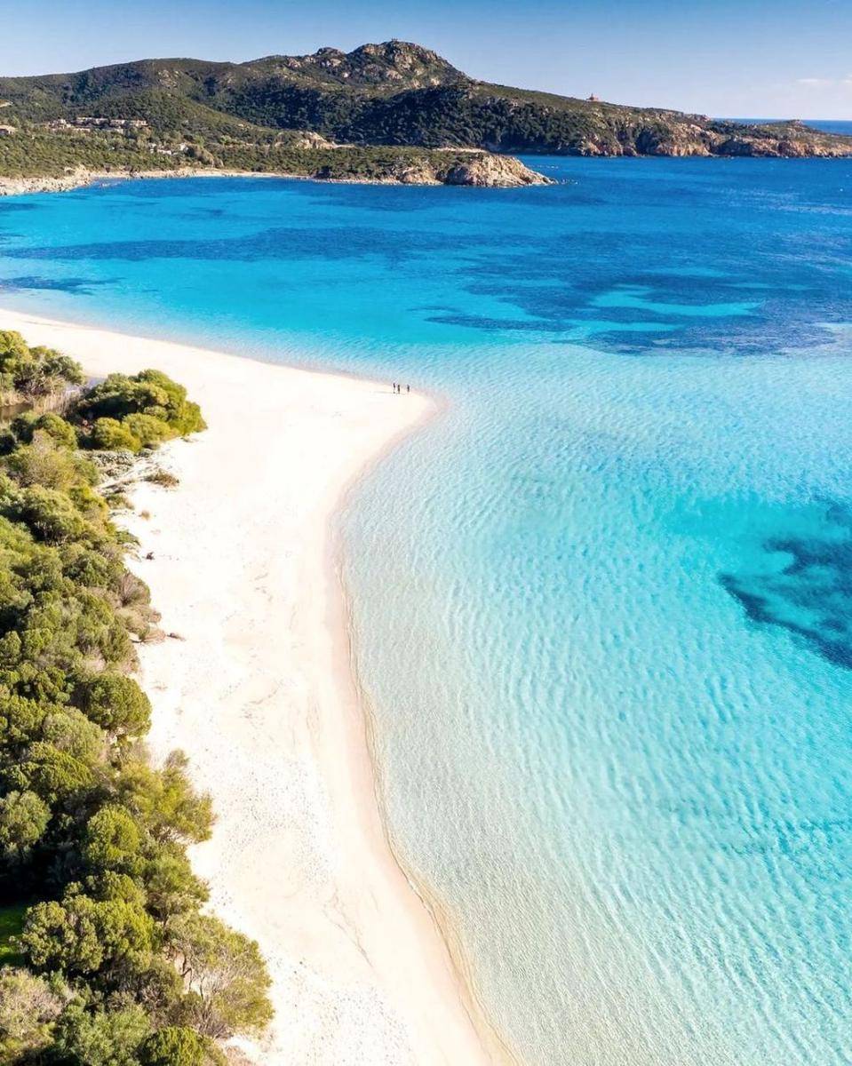 potret Tuerredda Beach (instagram.com/nicolatrentin)