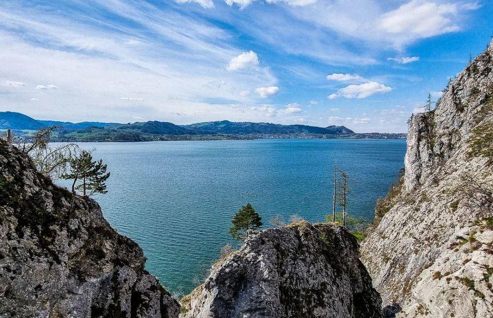 Traunsee Lake (instagram.com/kovacs_denes_daniel)