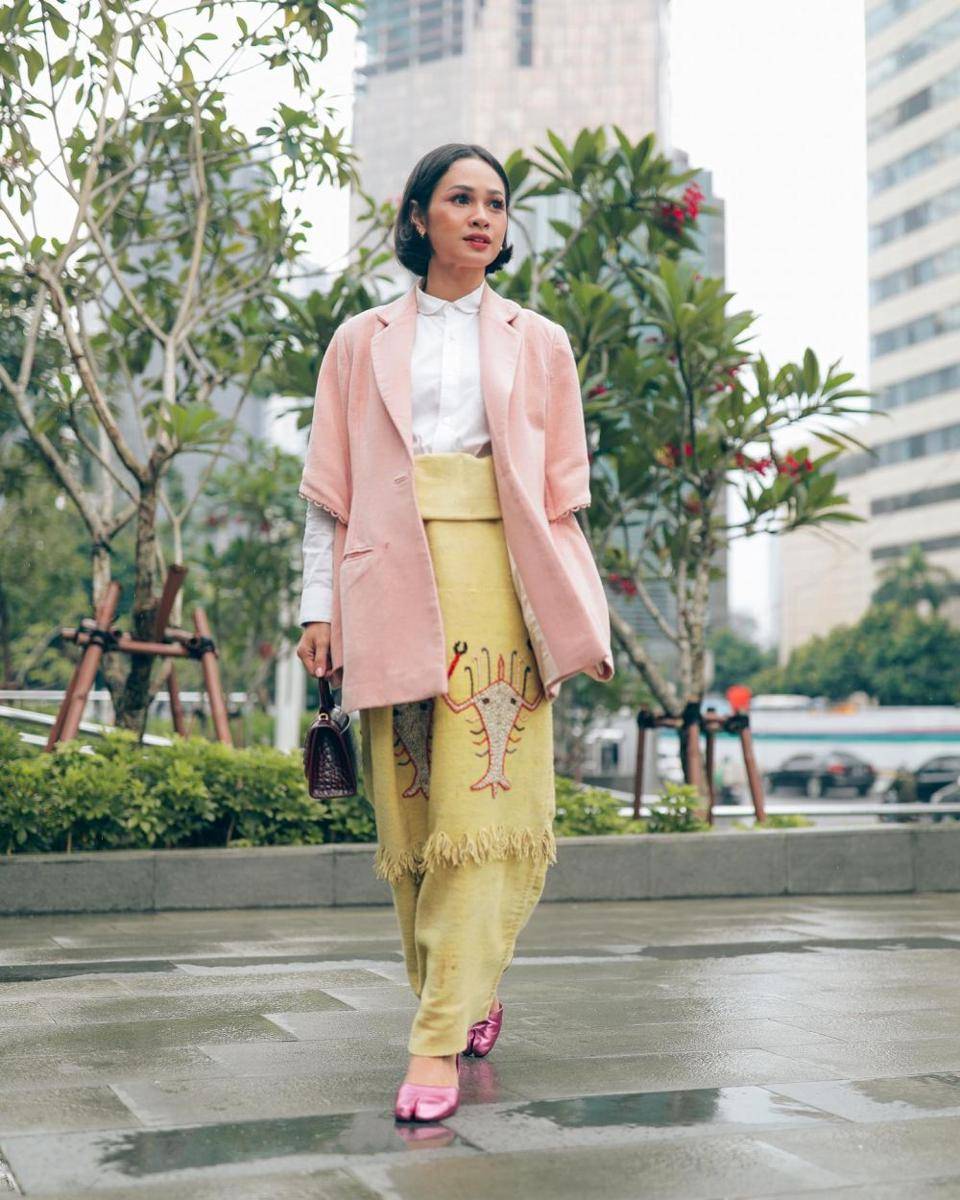 OOTD cewek kue ala Andien (instagram.com/andienaisyah)