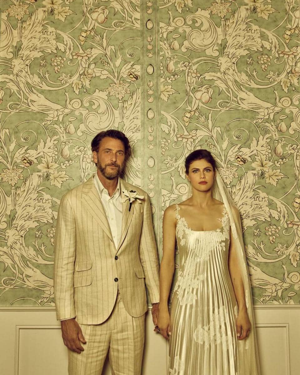 pesta pernikahan Alexandra Daddario dan Andrew Form (instagram.com/stormshoots)