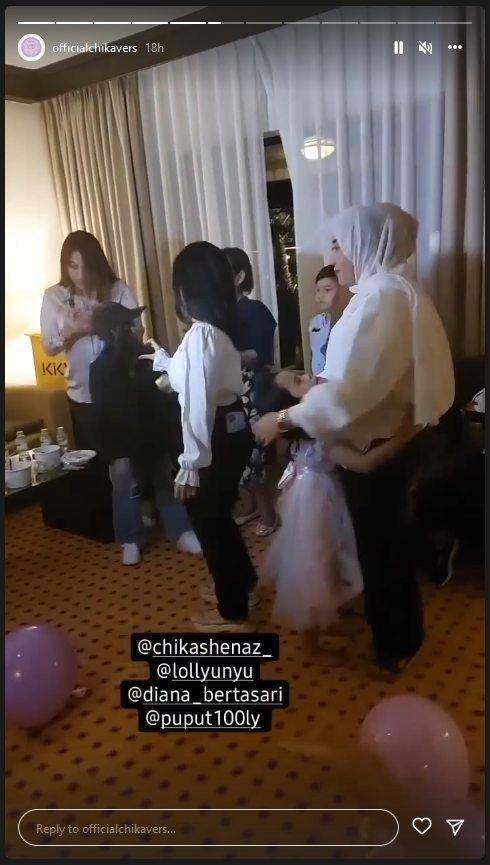 Ulang tahun Aisyah, adik Chika (Instagram.com/officialchikavers/)