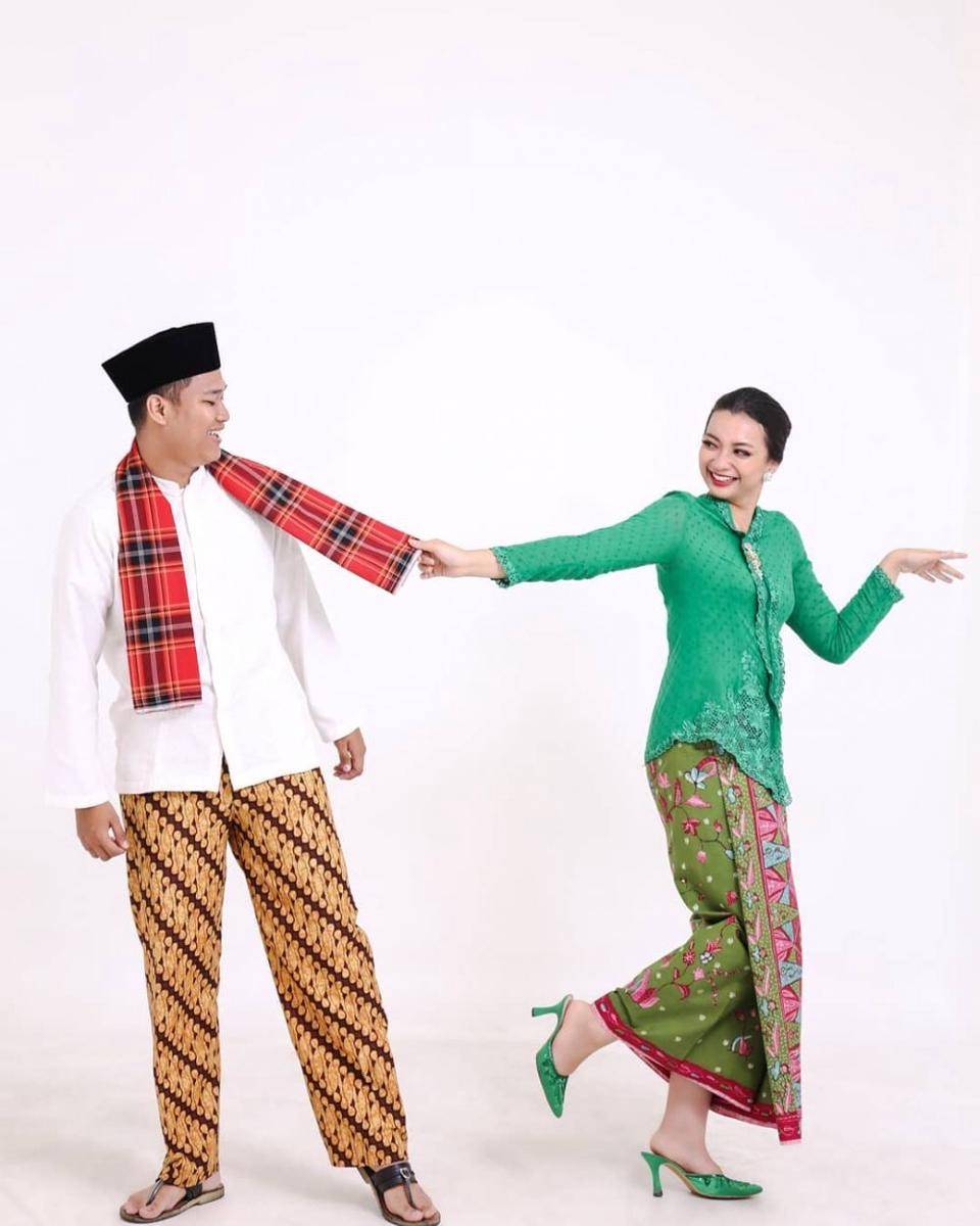Kebaya Athalla Hardian (instagram.com/athallahardian)