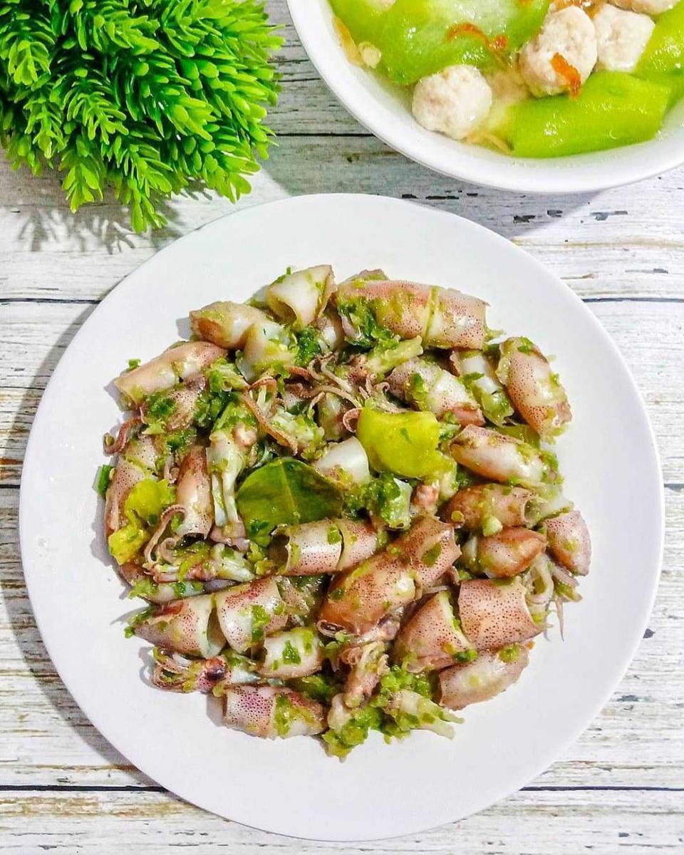 cumi asin cabe ijo (instagram.com/yennytan22)