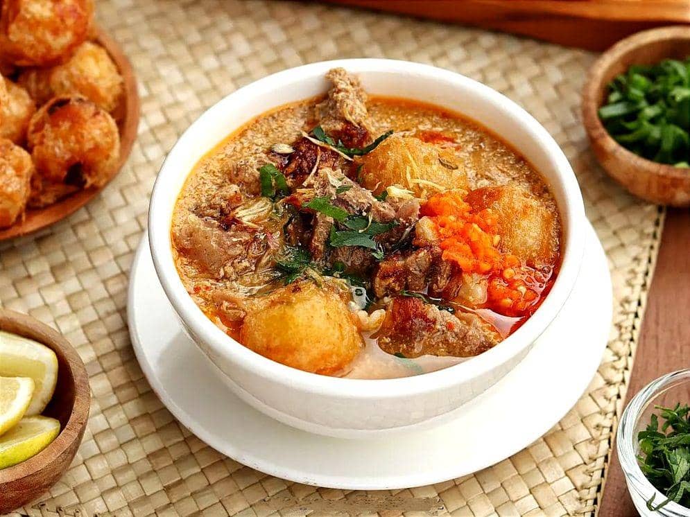 ilustrasi sop saudara (instagram.com/kompor.mamimi)