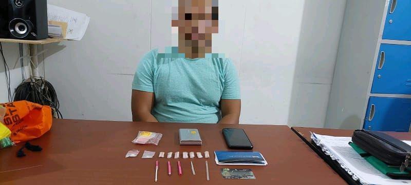 Pelaku saat diamankan bersama barang bukti Istimewa/ IDN Times