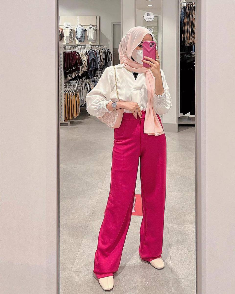 OOTD simpel dengan atasan warna putih (instagram.com/ oliviaaptr)