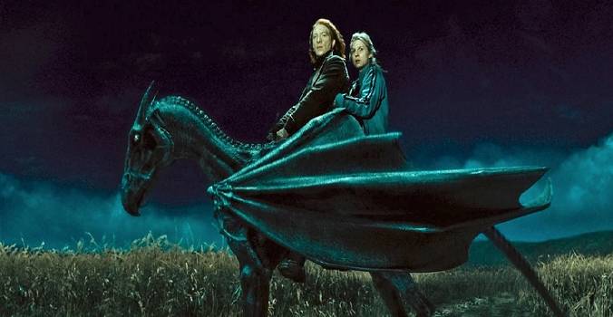Thestral (harrypotter.fandom.com)