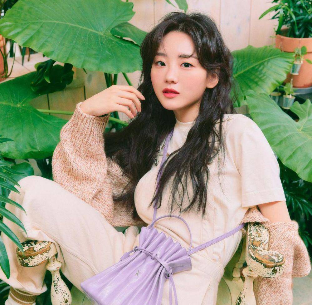 Cho Yi Hyun (instagram.com/yihyun_1208)