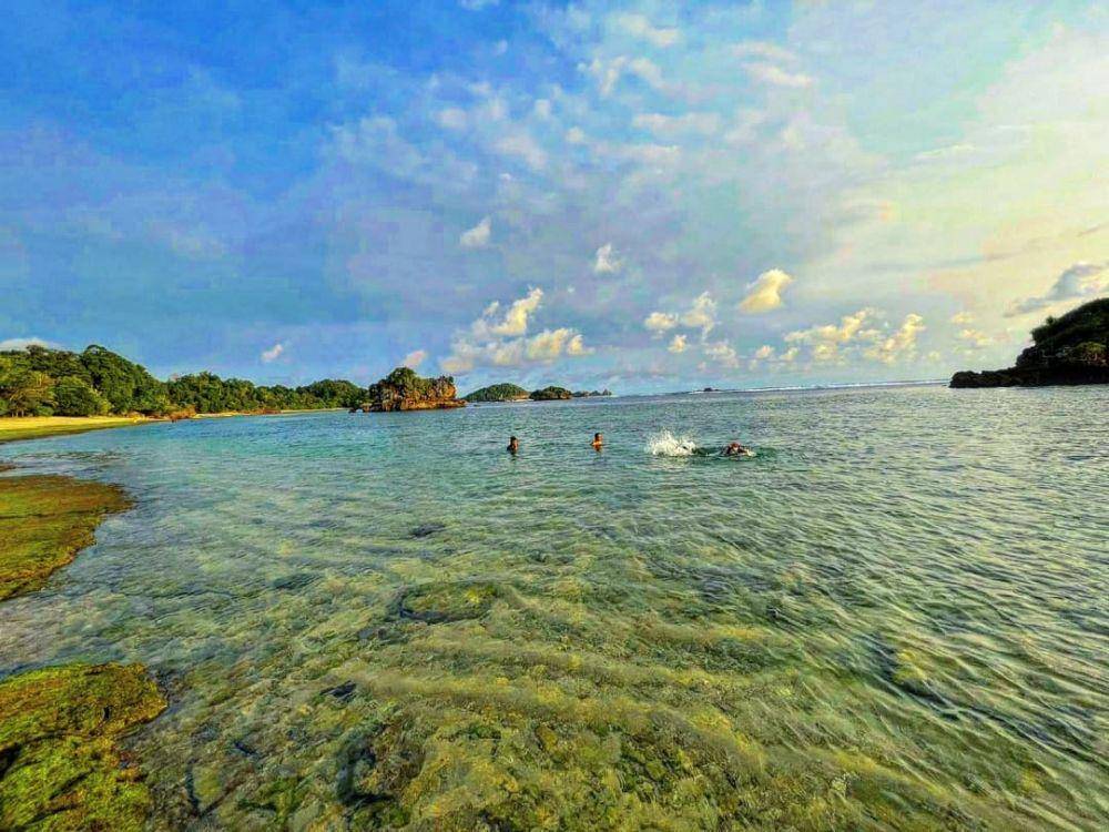 potret Pantai Kondang Merak (instagram.com/Kholil_rabbani)