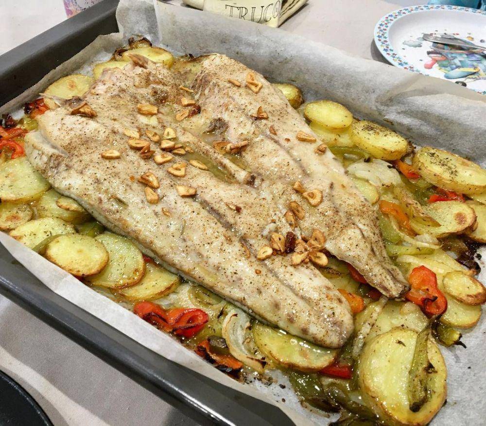 ilustrasi corvina al horno (instagram.com/gastronomicon_bcn)