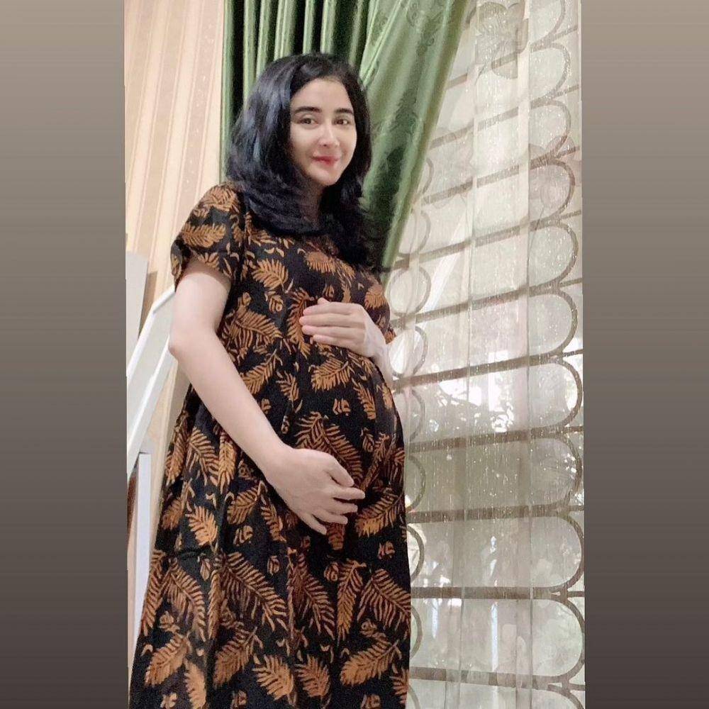 potret hamil hingga lahiran Uut Permatasari (instagram.com/uutpermatasari)