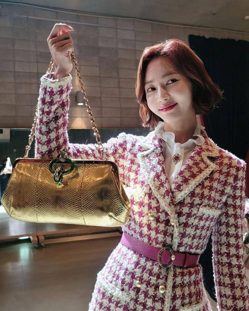 Son So Mang (instagram.com/sson_somang)
