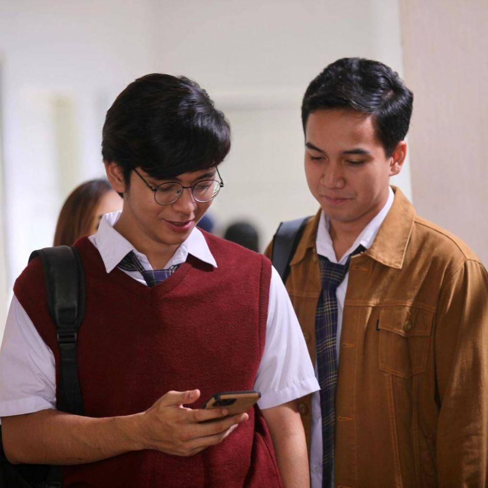 potret Dito Darmawan dan Ajil Ditto dalam series 'Code Helix' (instagram.com/ditodarmawan__)