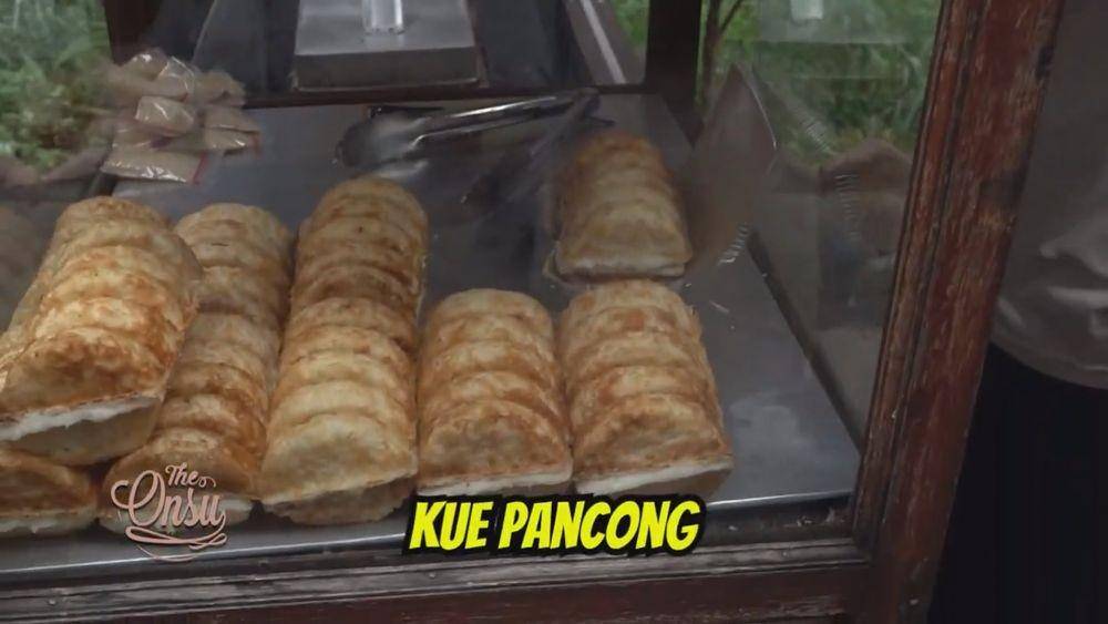 Sarwendah jajan kaki lima (youtube.com/theonsu)