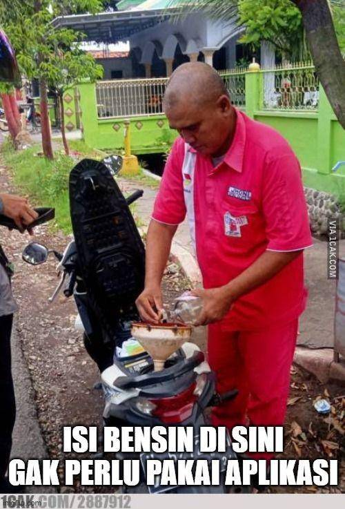 meme isi bensin pakai aplikasi (1cak.com)