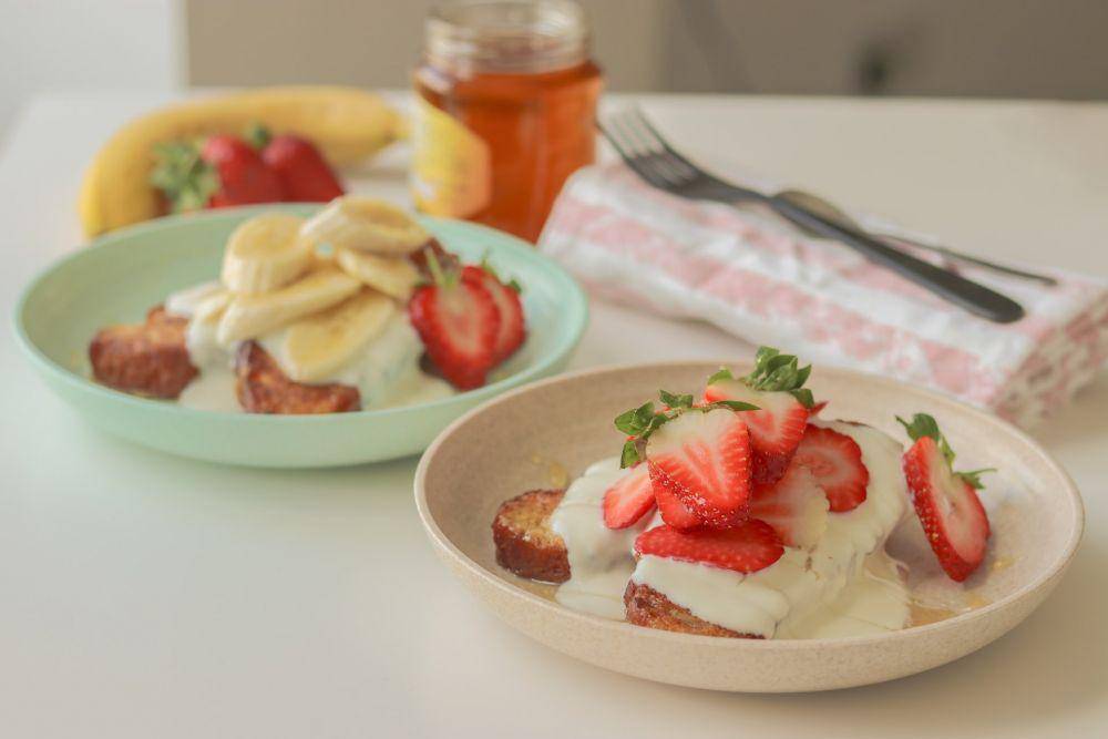 ilustrasi yogurt custard toast (unsplash.com/Alexandra Kusper)