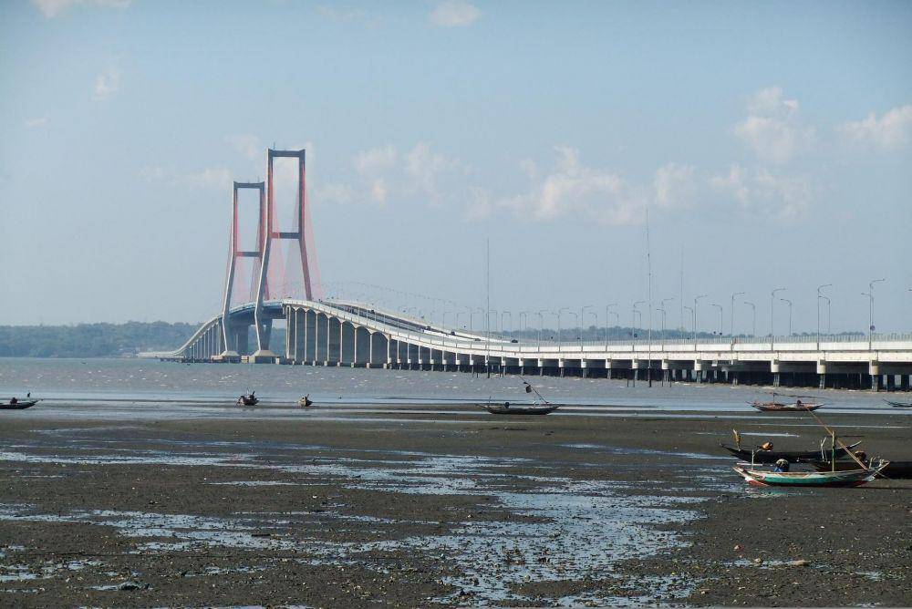 Foto jembatan suramadu (pixabay.com/aldocandra92)