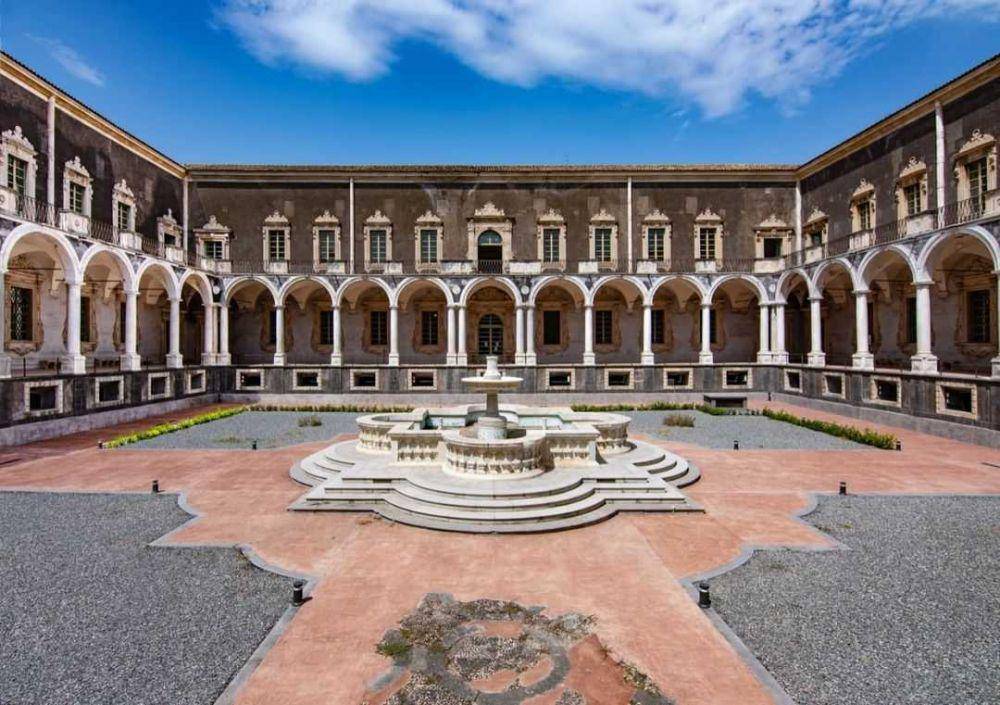 Monastero dei Benedettini (instagram.com/i.n.d.i.g.e.n.a)