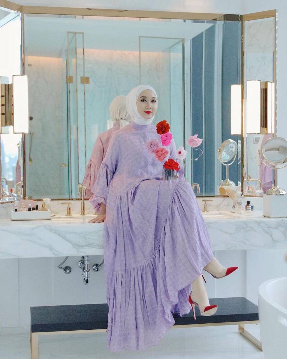 Dian Pelangi (instagram.com/dianpelangi)