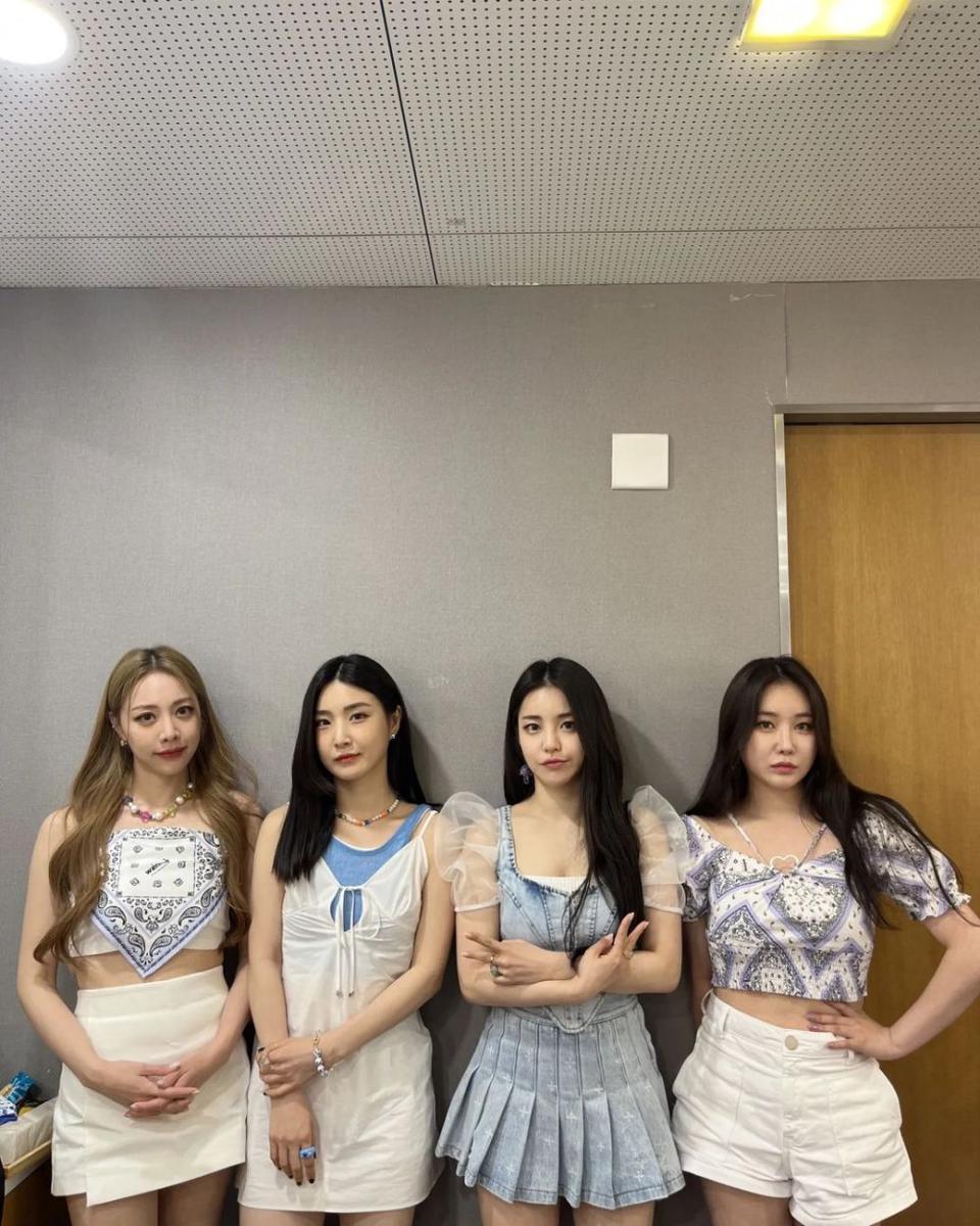 Brave Girls (instagram.com/bravegirls.official)
